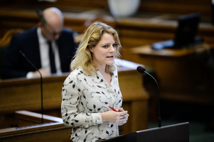 
    Johanne Schmidt-Nielsen, Enhedslisten, lever i bedste velgående. 