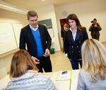 Bjarni Benediktsson og hans hustru, Thora Margret Baldvinsdottir, stemmer. 