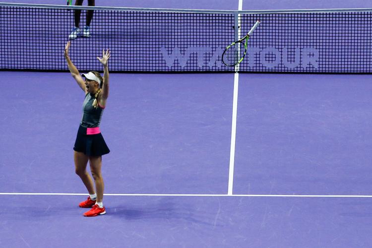 Ved for første gang at besejre Venus Williams nåede Caroline Wozniacki op på 27 WTA-sejre i sine 50 finaler. 