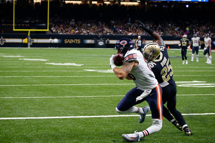 Det var i denne situation, at der blev sat en foreløbig stopper for Zach Millers optræden hos Chicago Bears i NFL. Benet kollapsede under ham i opgøret mod New Orleans Saints.
     
