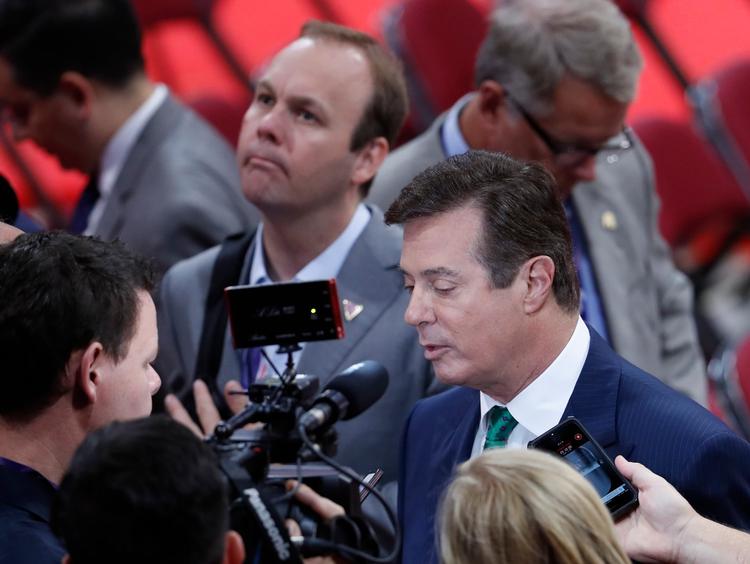 Paul Manafort afviser alle anklager mod ham. 