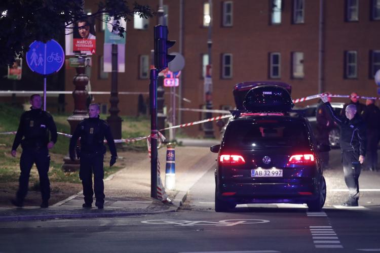 Nyt banderelateret skyderi tirsdag aften kostede en mand livet og sårede to. 