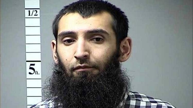 Tirsdag eftermiddag kørte Sayfullo Saipov ind i menneskemængder på en af New Yorks cykelstier. Han dræbte otte og sårede mindst 12 uskyldige personer. Til daglig boede han med sin kone og to børn i Paterson i New Jersey. 