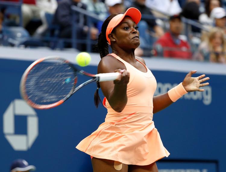 Siden USA's Sloane Stephens meget overraskende vandt US Open i New York i september, er det blevet til tre klare nederlag på stribe.
   