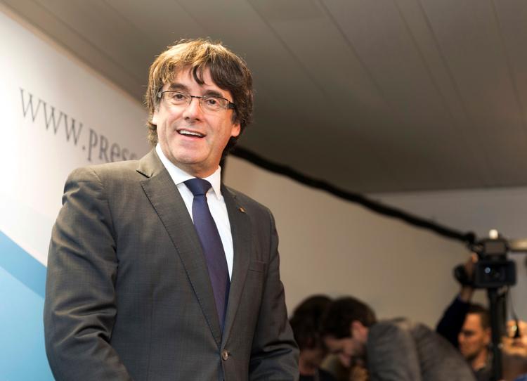 Carles Puigdemont rejste mandag til Bruxelles. Spørgsmålet er, hvad han gør nu. 