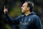 Alexander Zorniger var meget utilfreds med Brøndbys første halvleg. Men han skiftede rigtigt ud på holdet, der vendte 0-1 til 3-1 i Silkeborg.
   