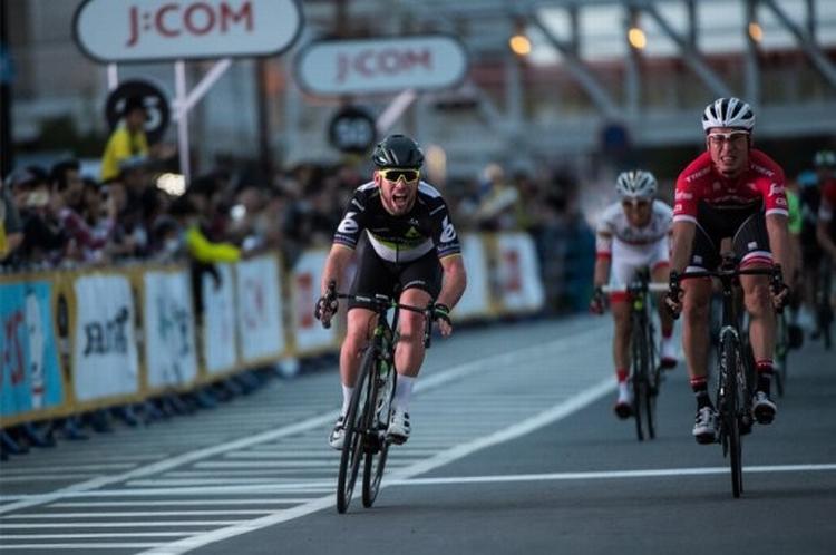 Mark Cavendishs ansigtsudtryk efterlader ingen tvivl om, at han pressede sig selv maksimalt for at vinde Tour de France-kriteriet i Saitama. Foto: A.S.O./Pauline Ballet. 