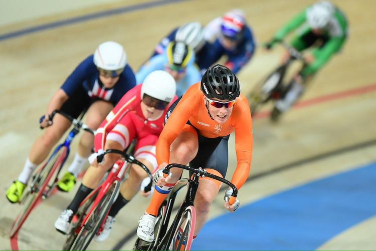 De tre medaljevindere i omnium: Kirsten Wild, guld, Amalie Dideriksen, bronze, og Jennifer Valente, sølv. 