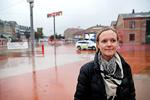 Cecilia Lonning-Skovgaard på Den Røde Plads på Nørrebro.
   