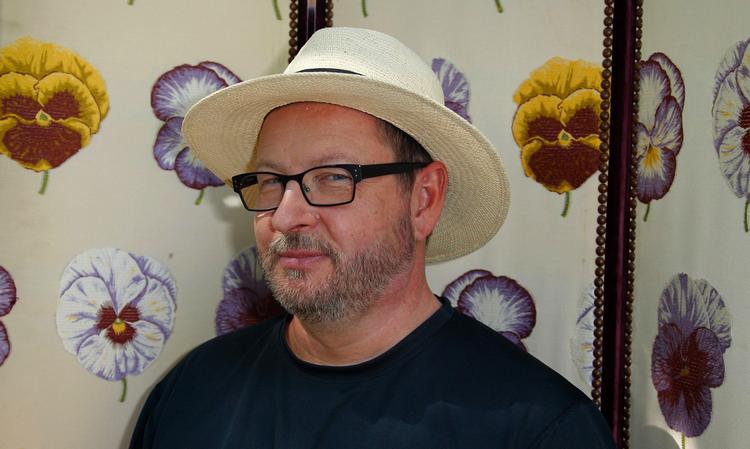 Lars von Trier har tidligere haft et noget anstrengt forhold til folkene bag filmfestivalen i Cannes. Men i år slipper parterne for at forholde sig til hinanden.   Francois Mori/AP