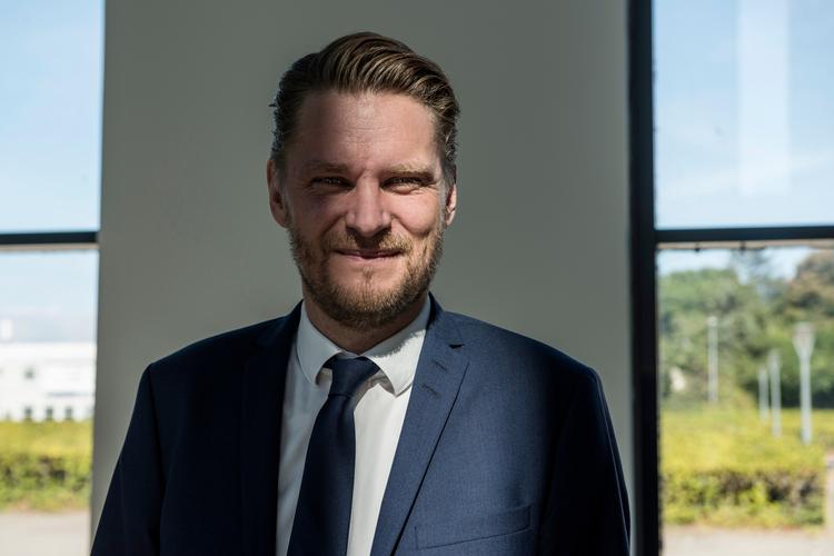 Direktør i Stofa Ole Fruekilde langer ud efter TV 2 og tjenesten TV 2 Play. 

   