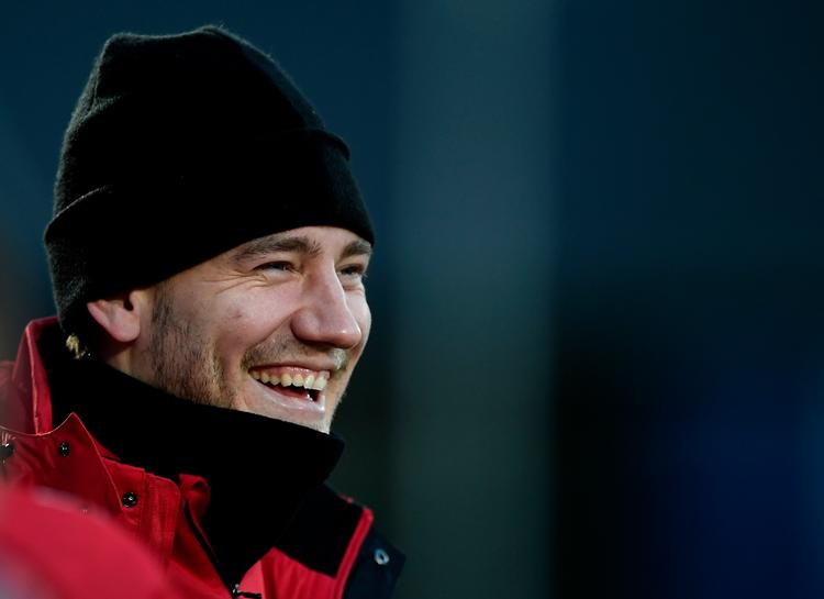 Nicklas Bendtner er i højt humør i landsholdslejren.
   