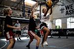 Basketball har status som global sport, og det kan måske lokke flere i udsatte områder i Danmark til at dyrke sporten. 