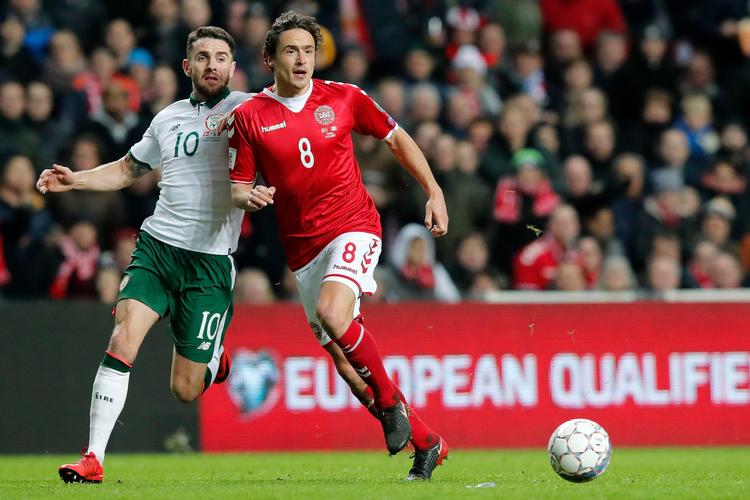Thomas Delaney - her i løbeduel med Robbie Brady - brugte en ganske usædvanlig analogi om en dåseåbner, da han skulle beskrive Danmarks 0-0-kamp mod Irland. 