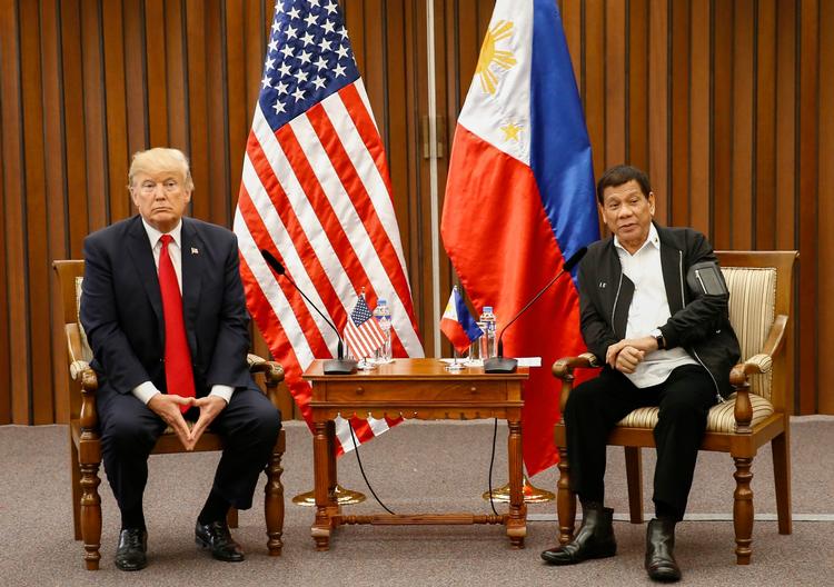 Donald Trump har under sin rundrejse i Asien blandt andet mødtes med Rodrigo Duterte, Fillipinernes leder. 