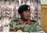 General Constantino Chiwenga har advaret om, at han vil »træde til«.  