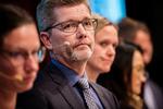 Det var medarbejdere fra Frank Jensens (S) egen forvaltning, der lækkede oplysninger til BT, der endte med at få Anne Mee Allerslevtil at trække sig fra kommunalvalget. Men sagen vil ikke blive efterforsket yderligere, fortæller han. 