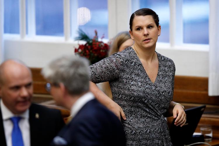 De Konservatives Mette Abildgaard holdt i september 2016  bryllupsreception i Folketingets kantine Snapstinget for cirka 150 gæster. 