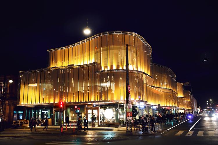 Det er et år siden, at Tivoli åbnede Tivoli Hjørnet og det store madmarked. Det fejrer de 17. november fra klokken 11.00. Arkivfoto Jens Dresling