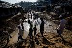 Over 600.000 rohingyaer er flygtet fra Myanmar til nabolandet Bangladesh, hvor de nu lever under kummerlige forhold. Samtidig ønsker regeringen i Bangladesh, at Myanmar tager flygtningene tilbage. 