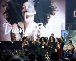 Diana Ross blev hyldet med en pris for en imponerende karriere. Hun spillede et medley af sine største hits. 