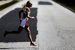  Helle Frederiksen skulle end ikke bruge 9 timer på at svømme 3,4 km, cykle 180 km og afslutte det hele med et 42,195 km langt maratonløb.  dyrker triatlon.
   