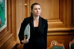 
    Mette Frederiksen (S) gav sidste søndag en udlændingegaranti til vælgerne. Men hvad den i praksis vil betyde, ønsker partiet ikke at uddybe. 