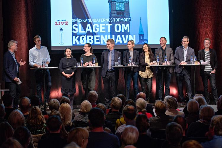 Spidskandidaterne fra de store partier i København til debatmøde. Fra venstre Alex Vanopslagh (LA), Sisse Marie Welling (SF), Ninna Hedeager Olsen (EL), Frank Jensen (S), Cecilia Lonning-Skovgaard (V), Mia Nyegaard (R), Carl Christian Ebbesen (DF), Jakob Næsager (C) og Niko Grünfeld (Å). 