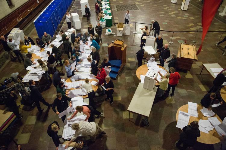 Selv om deltagelsen er lavere end ved sidste kommunalvalg, er det ikke overraskende, mener forsker. 
