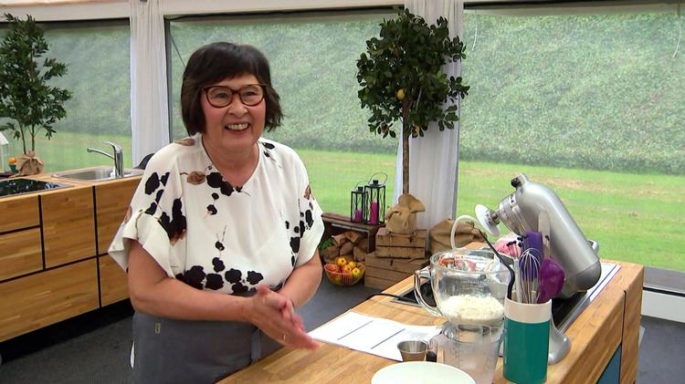 Rosa er mange seeres yndlingsdeltager i 'Den store bagedyst'.  