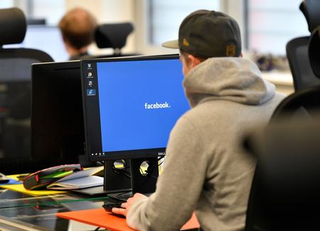 Facebook har altid haft et problem med visning af nøgenhed. Også selvom det er i forbindelse med en relevant og saglig artikel.  
