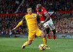  Ashley Young (th.) blev matchvinder for Manchester United.  