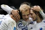 På vej mod 5-1-sejren fik Nicolai Boliesen (i midten) scoret sit første mål nogen sinde i Superligaen. 