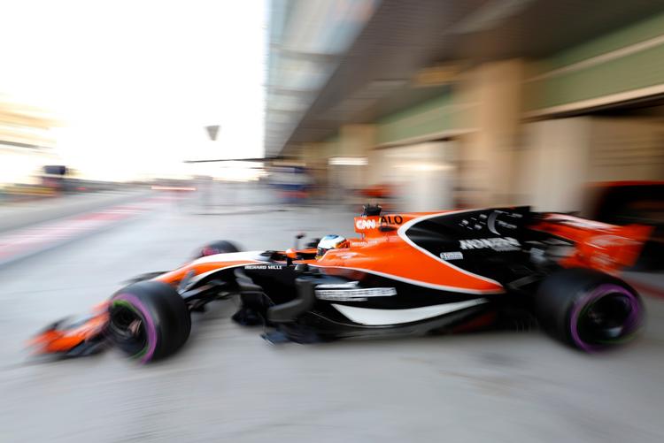 McLaren har i den tidligere dobbelte verdensmester Fernando Alonso en af feltets bedste kørere, men spanieren har kun haft begrænsede muligheder for at vise talentet i en håbløs McLaren-racer. 