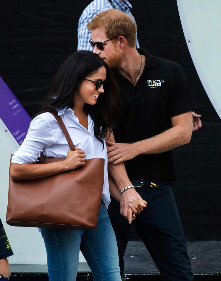 Prins Harry og Meghan Clarke skal giftes til foråret. 