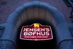 »Vi har godt og vel 10 restauranter, der giver underskud. Dem arbejder vi på at afhænde, med mindre det lykkes os at vende forretningen«, fortæller restaurantkæden Jensen's Bøfhus til Børsen.
   