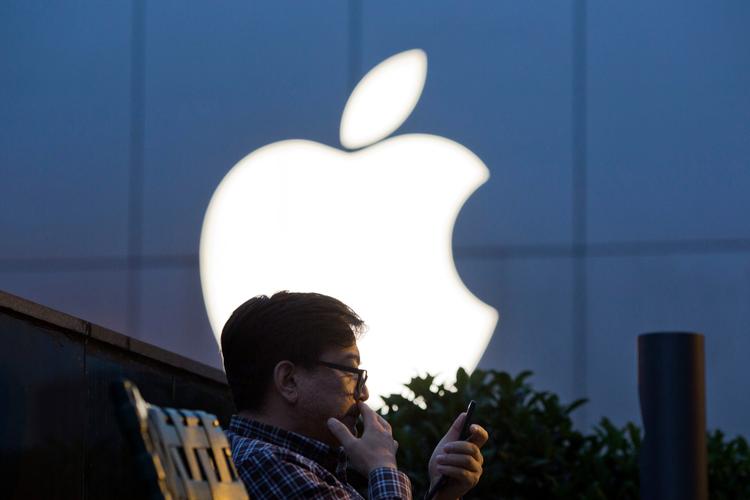 Arkivfoto. En opdatering af Apples styresystem betyder, at man kan logge ind på computeren uden adgangskode.  