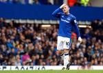 Det har ikke hjulpet Everton, at klubben tog Wayne Rooney tilbage, eller at man fyrede Ronald Koeman. Holdet har været meget sårbart.
   