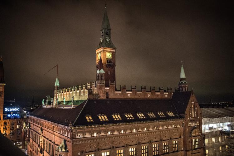 En ny sag om lån af bryllupslokale på Københavns Rådhus er kommet frem i lyset.  