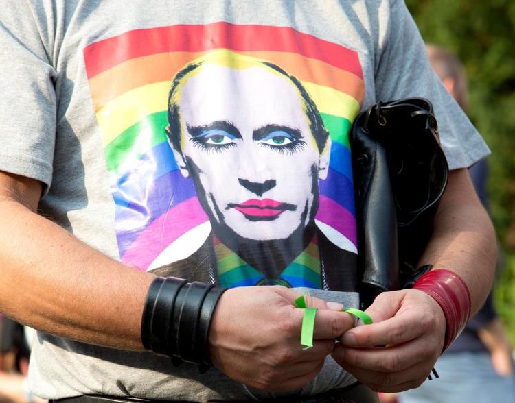 Om denne t-shirt vil blive accepteret i Rusland under VM,  må tiden vise.  