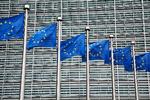 Tænketanken Europa konkluderer, at den nuværende EU-Kommission under Jean-Claude Juncker har fremsat mindre end halvt så meget lovgivning som forgængeren José Manuel Barroso. 