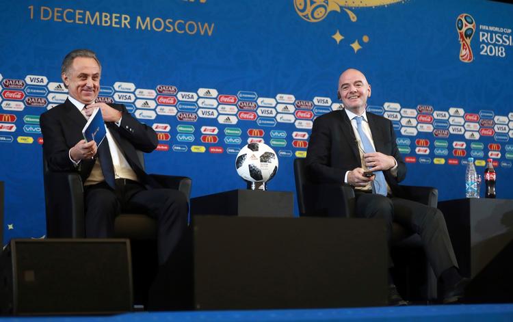Vitaly Mutko og Gianni Infantino i Moskva fredag eftermiddag.  