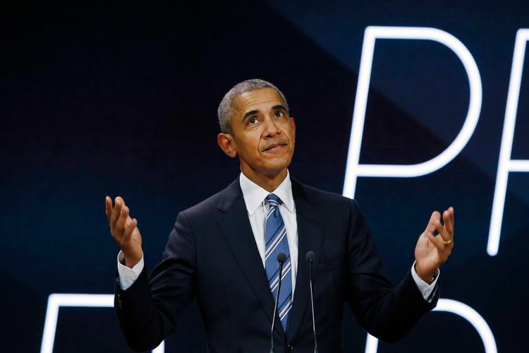 
 USA's tidligere præsident, Barack Obama, her fotograferet som præsident i Paris sidste år, bliver første  sologæst i et nyt David Letterman-show på Netflix.
(AP Photo/Thibault Camus)
   Thibault Camus/AP