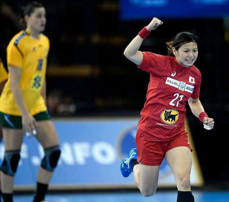 Ayaka Ikehara, som spiller i Nykøbing Falster, har scoret for Japan i kampen mod de tidligere brasilianske verdensmestre. Opgøret endte 28-28.
   