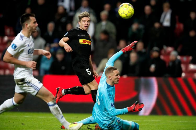 Med dette lob forbi Robin Olsen scorede Mads 'Mini' Pedersen sit første mål i Superligaen og bragte FC Nordsjælland foran 3-1. 