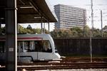 Hvis Aarhus Letbane siger okay til alle betingelserne, så kan de allerede køre med passagerer i morgen, oplyser Trafikstyrelsen. Arkivfoto Benjamin Nørskov