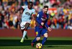 Fra lørdagens dyst mellem Pione Sistos Celta Vigo-hold og Lionel Messis FC Barcelona. Den duel endte 2-2 på mægtige Camp Nou.
   