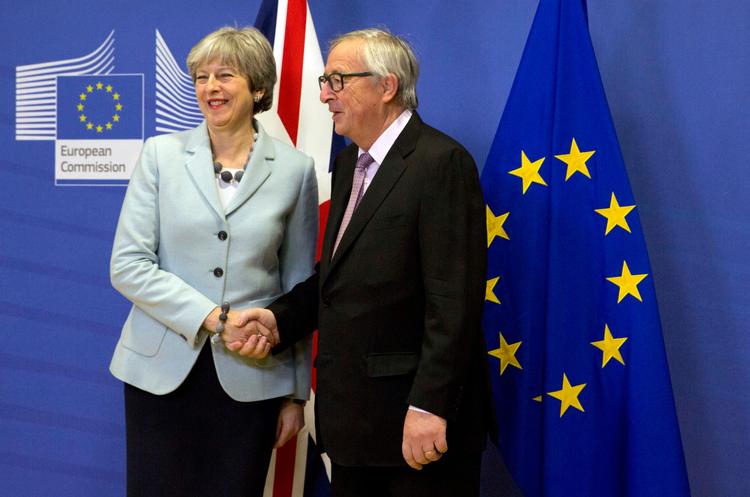 Storbritanniens premierminister, Theresa May, og EU-Kommissionens formand, Jean-Claude Juncker, fotograferet her til morgen.  