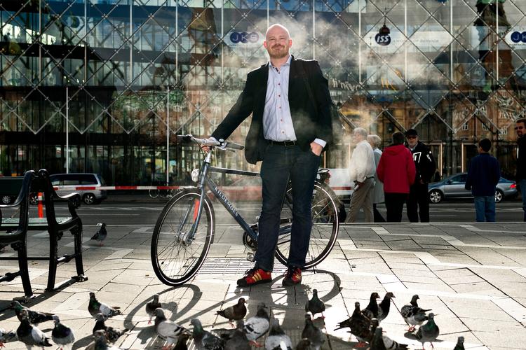 Morten Kabell takker af som teknik- og miljøborgmester. Han har været cyklismens mand i København, været i lære som byplanlægger og arkitekt og råder til at sikre det gode byliv i de nye boligområder, der skyder op.  