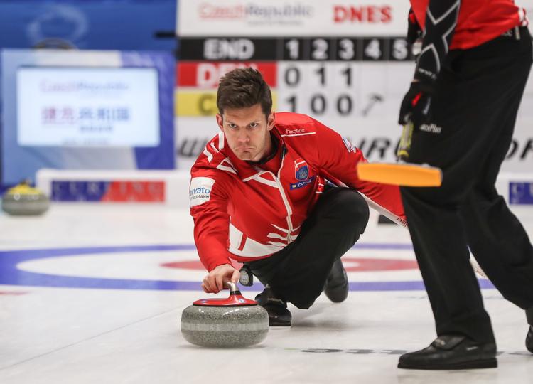 Danmark og Rasmus Stjerne fører OL-kvalifikationen inden den sidste indledende runde. 